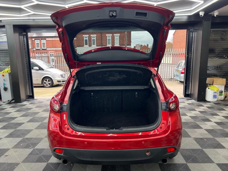 MAZDA MAZDA3