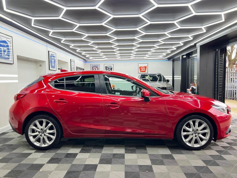 MAZDA MAZDA3