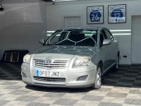 TOYOTA AVENSIS