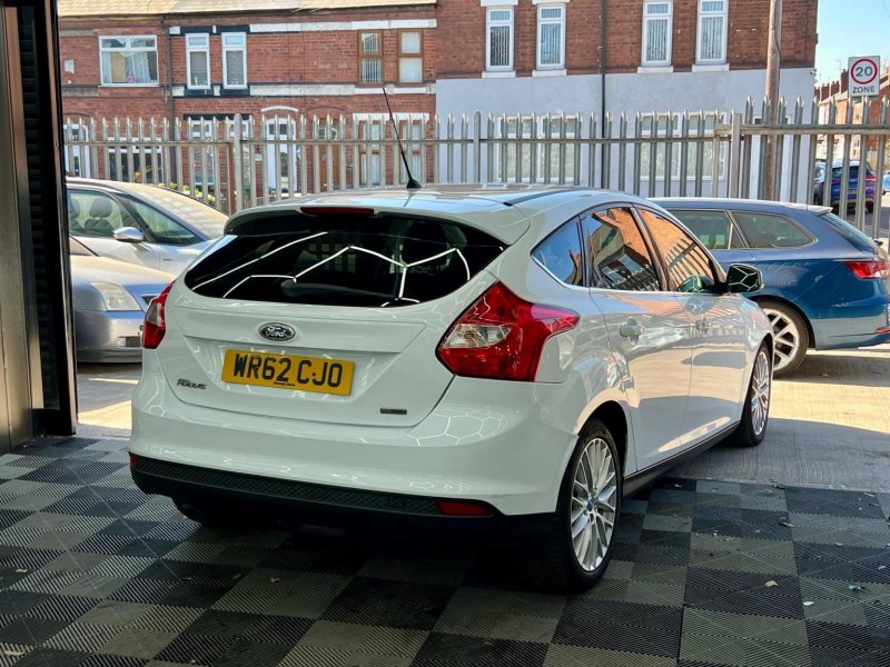 FORD FOCUS