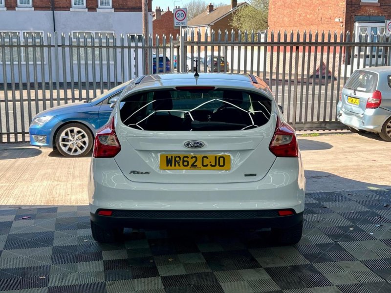 FORD FOCUS