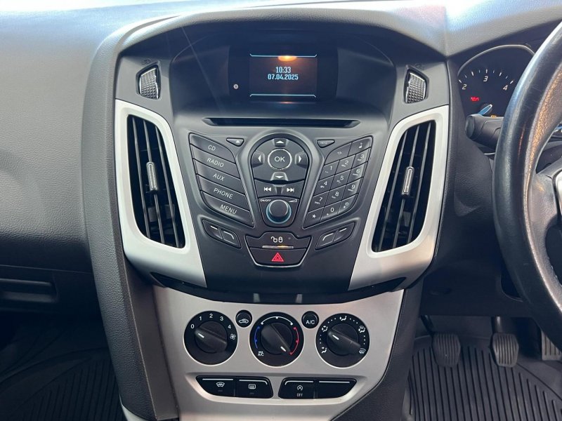 FORD FOCUS