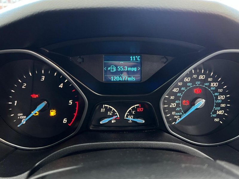 FORD FOCUS